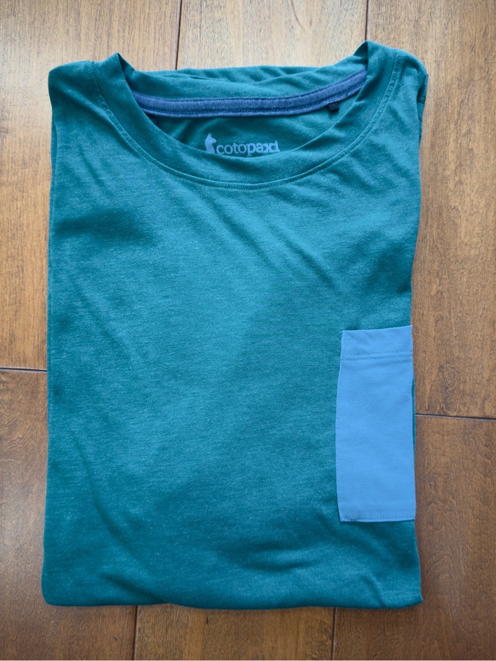 Cotopaxi Green Short-Sleeve Paseo Travel Tee with Blue Chest Pocket size L - Picture 9 of 9